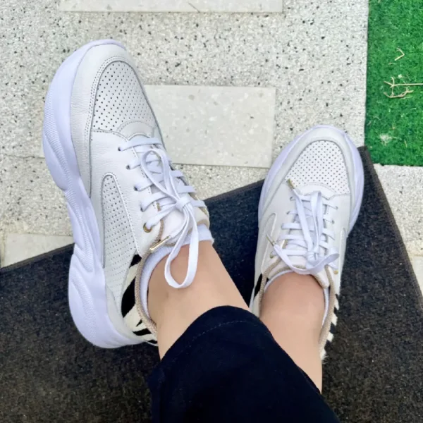 Tenis en cuero Ref: D140